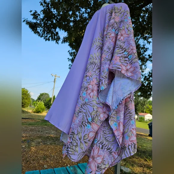 Cathrines Lavender Floral Kimono - Picture 5 of 12